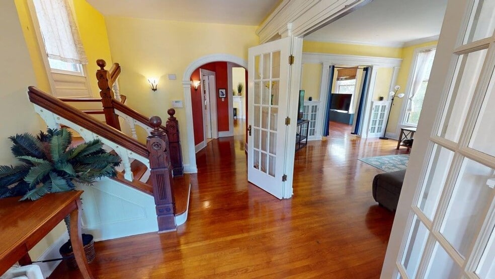 58 Market St, Onancock, VA for sale - Interior Photo - Image 3 of 29