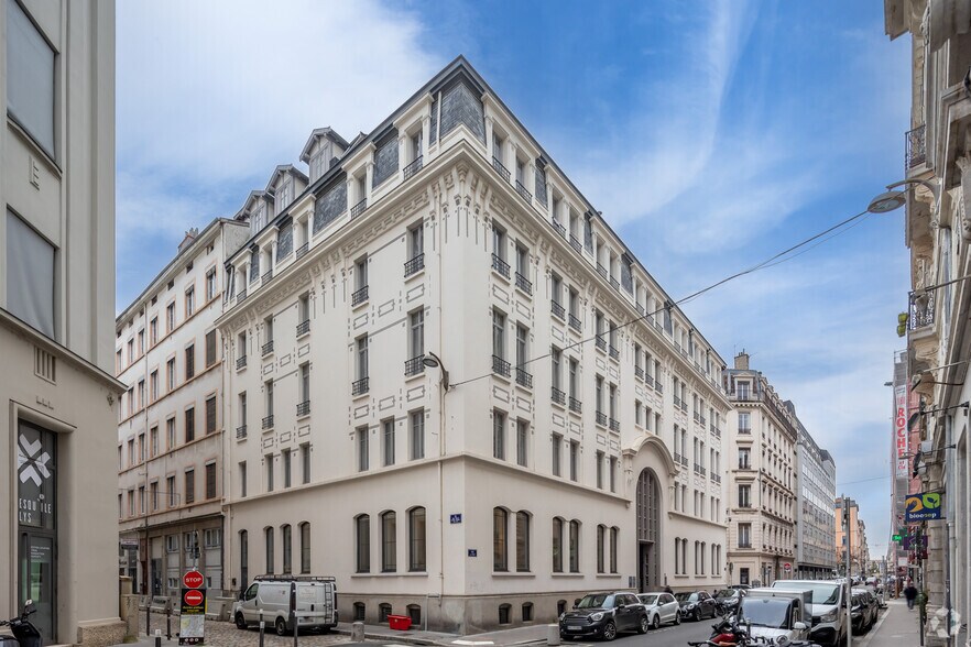 Immeuble residentiel dans Lyon à vendre - Photo du bâtiment - Image 3 de 3