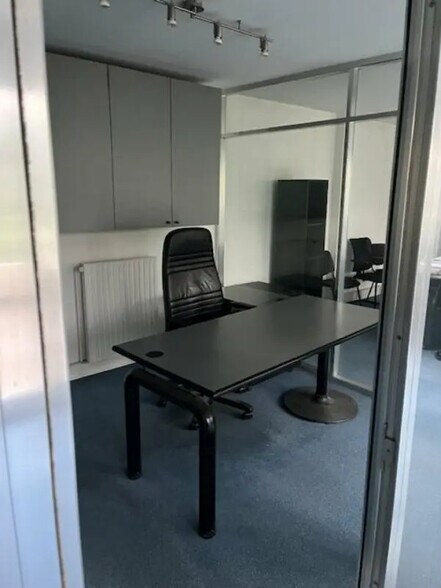 54 Rue Du Ranelagh, Paris for lease - Interior Photo - Image 3 of 7