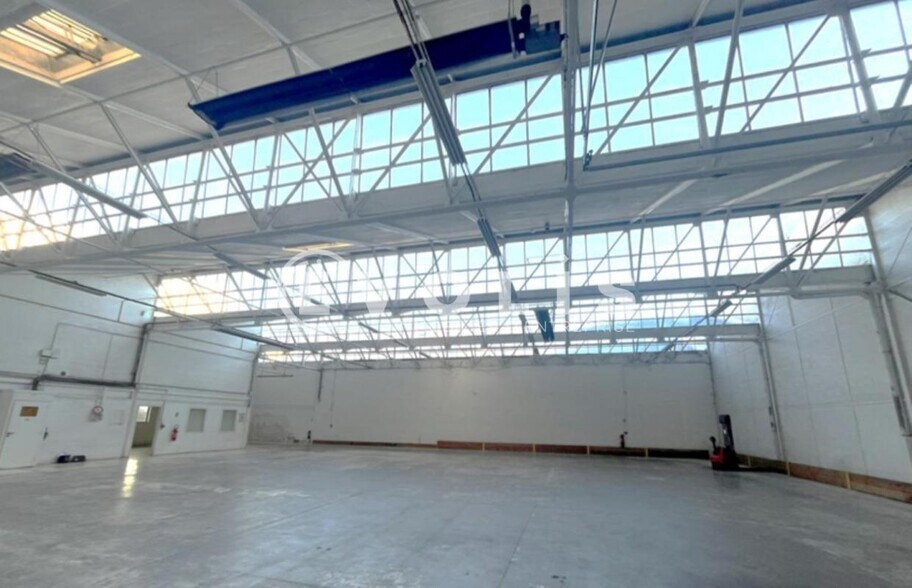 Flex dans Massy à louer - Photo du bâtiment - Image 2 de 8