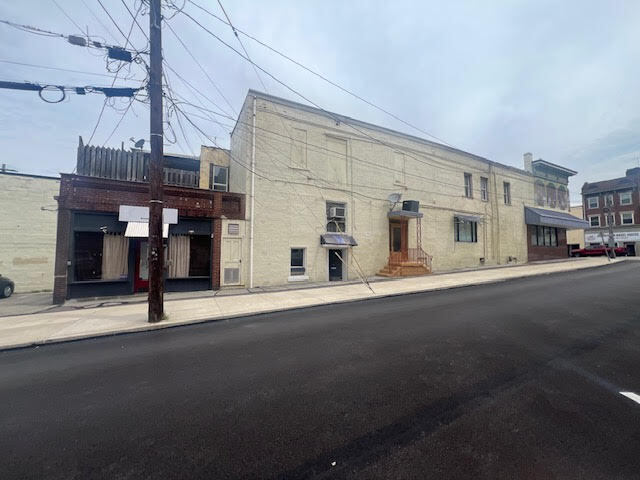 112 New Castle St, Butler, PA for lease - Building Photo - Image 2 of 7