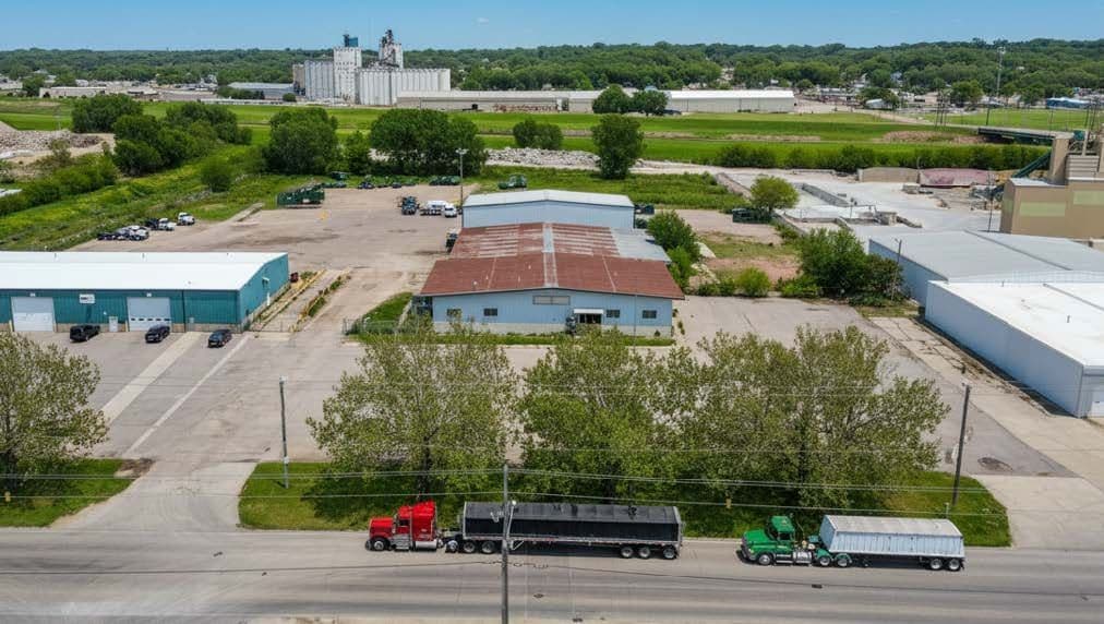 1230 Steuben St, Sioux City, IA for sale Aerial- Image 1 of 3