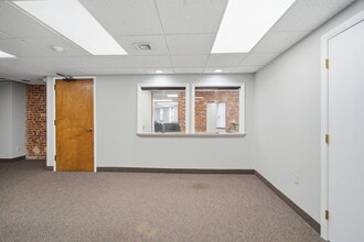 222 Carew St, Springfield, MA for lease Interior Photo- Image 1 of 11