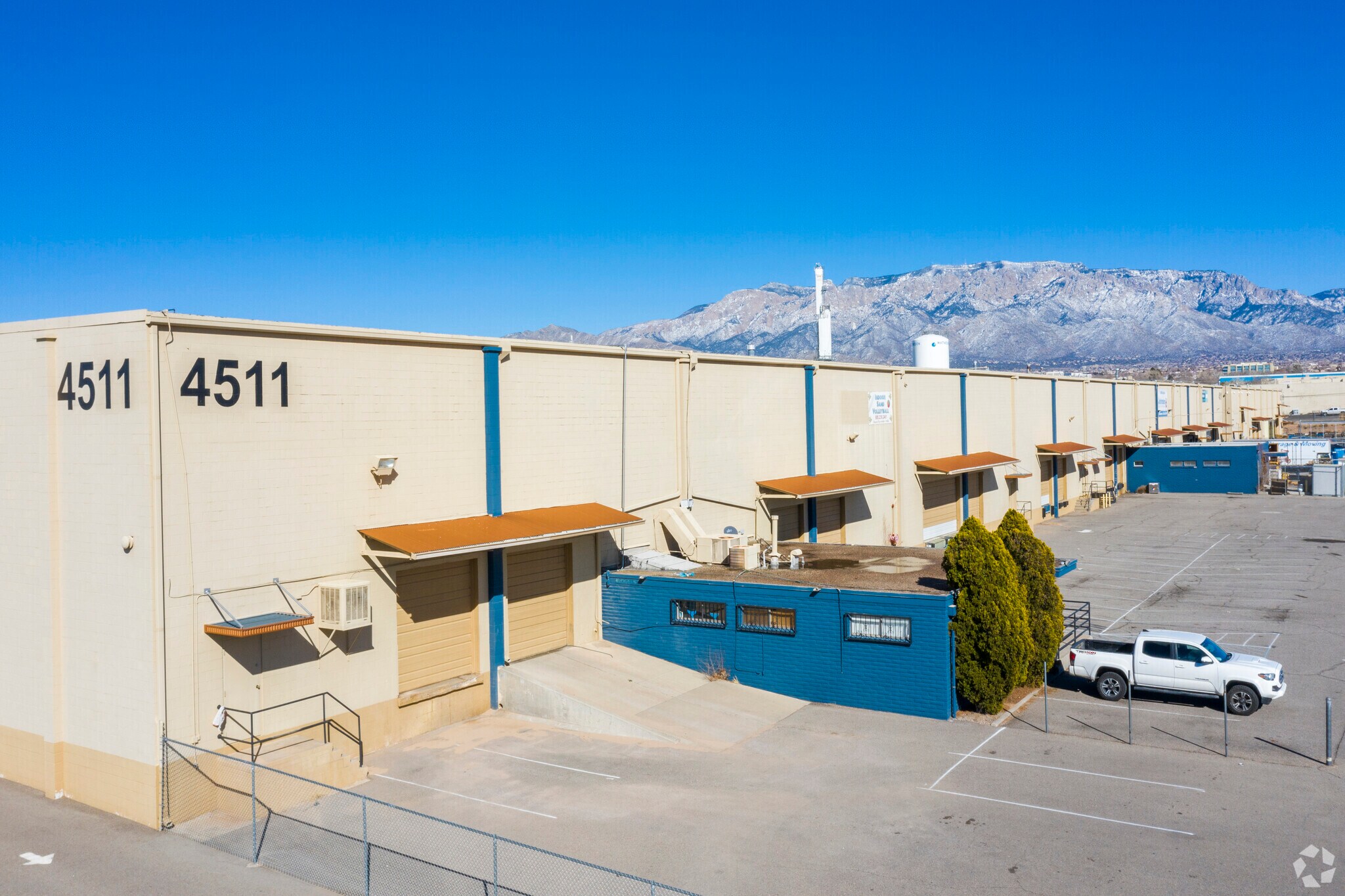 4511-4525 Paseo del Norte NE, Albuquerque, NM à vendre Photo principale- Image 1 de 1