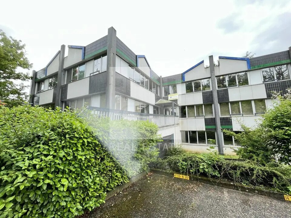 Bureau dans Lissieu à vendre Photo du bâtiment- Image 1 de 6