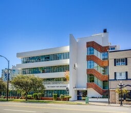 810 Blanshard St, Victoria, BC for lease Building Photo- Image 2 of 11