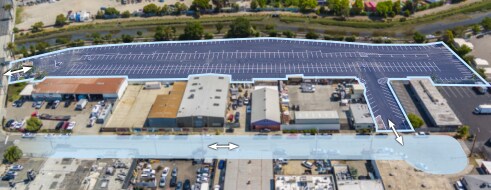 250 Hegenberger Rd, Oakland, CA à louer - Photo du bâtiment - Image 1 de 1