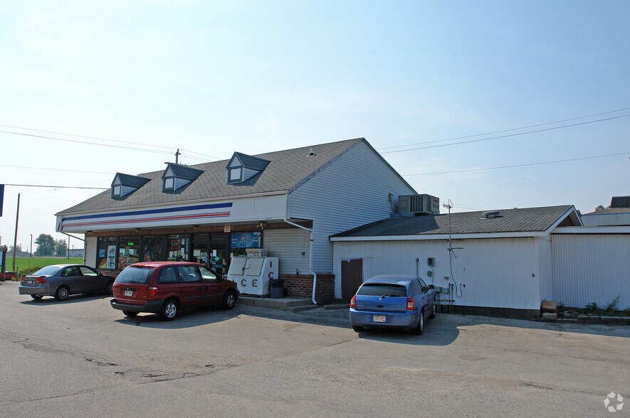 1380 15th Ave, Union Grove, WI à vendre - Photo du bâtiment - Image 3 de 4