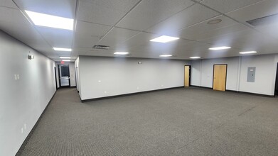 2501 N Green Valley Pky, Henderson, NV for lease Interior Photo- Image 2 of 10
