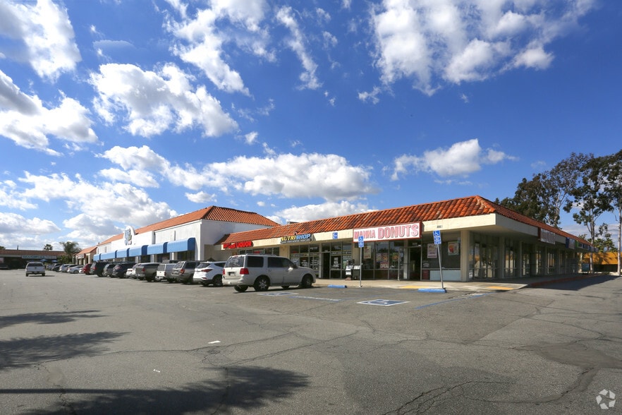 4080-4082 Chino Hills Pky, Chino Hills, CA for lease - Building Photo - Image 2 of 7