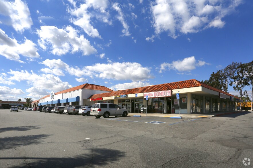 4080-4082 Chino Hills Pky, Chino Hills, CA à louer - Photo du bâtiment - Image 1 de 8