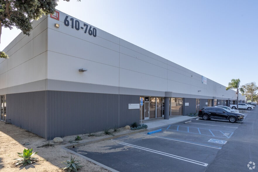 610-760 W Hueneme Rd, Oxnard, CA for lease - Primary Photo - Image 1 of 2