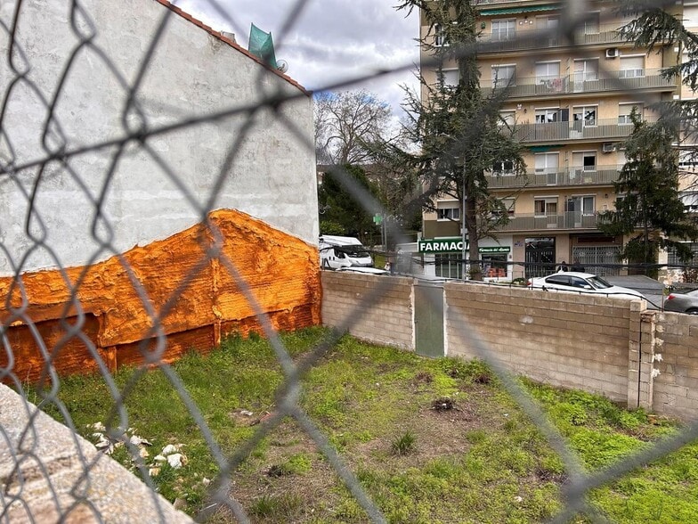 Calle Alamín, 87, Guadalajara, Guadalajara for sale - Building Photo - Image 3 of 5