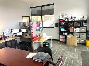 3300 NE 78th Ave, Vancouver, WA for lease Interior Photo- Image 2 of 10