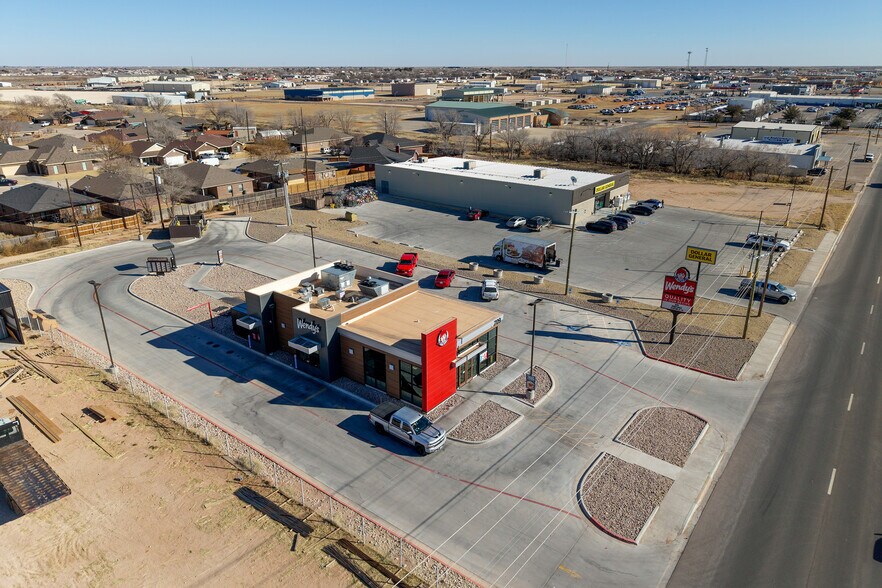 709 S Main St, Andrews, TX à vendre - Photo du bâtiment - Image 2 de 4