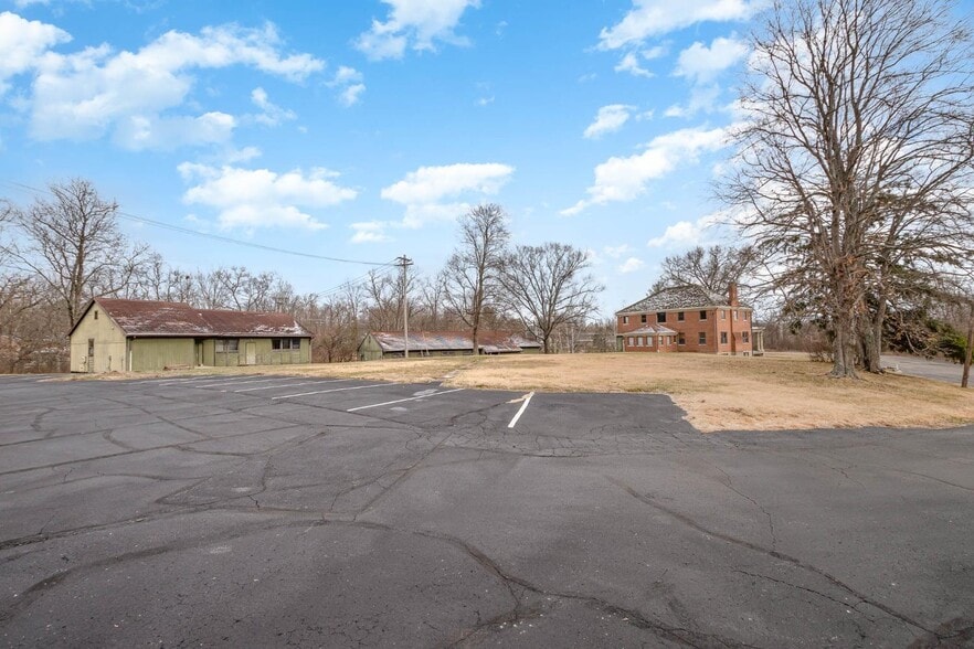 1805 Miles Rd, Cincinnati, OH à vendre - Photo du bâtiment - Image 3 de 9