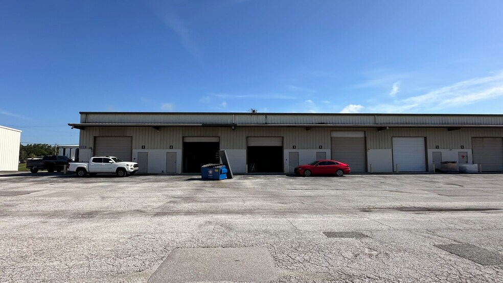3120-3126 Reynolds Rd, Lakeland, FL à louer - Photo du bâtiment - Image 3 de 13