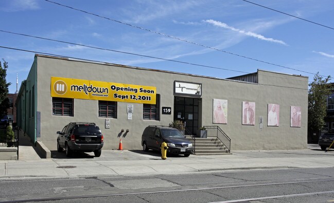 Plus de détails pour 159 Dufferin St, Toronto, ON - Bureau/Commerce de détail à louer