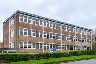 Plus de détails pour Grove Rd, Stoke On Trent - Coworking à louer