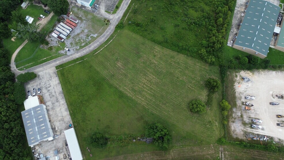 13130 Chene Ave, Baton Rouge, LA à vendre - Photo du bâtiment - Image 2 de 5