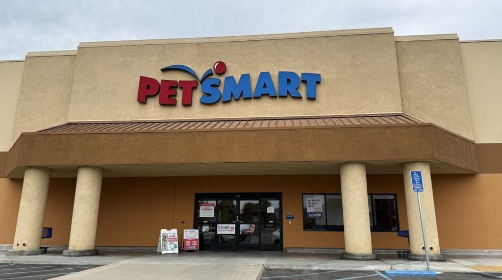 5521 Mirage St, Yorba Linda, CA for sale - Building Photo - Image 2 of 5