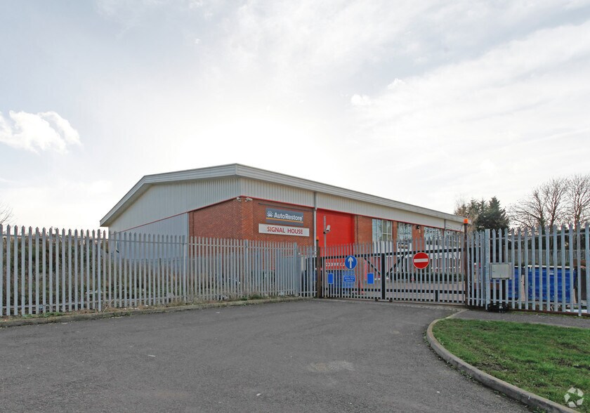 Crown Way, Rushden à vendre - Photo du bâtiment - Image 2 de 2