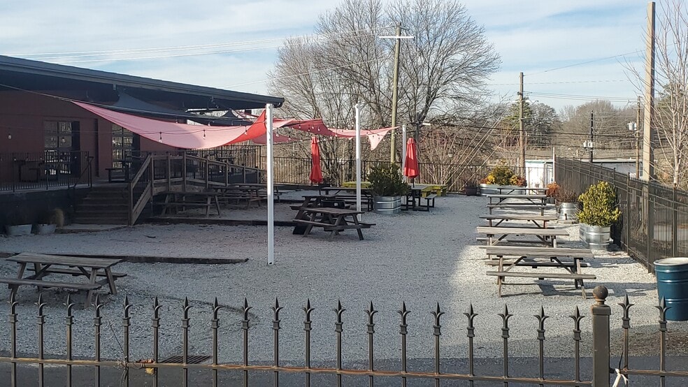 394 N Clayton St, Lawrenceville, GA for sale - Building Photo - Image 3 of 24