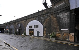 Plus de détails pour 895-899 Holyrood St, Londres - Commerce de détail à louer