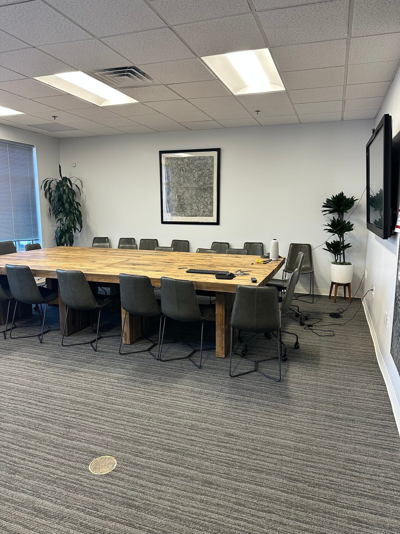 1270 N Loop 1604 E, San Antonio, TX for lease Interior Photo- Image 1 of 6