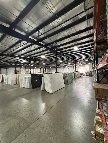 4451 112th St, Urbandale, IA à louer - Photo intérieure - Image 2 de 4