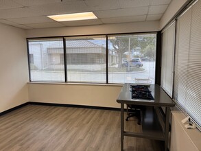 4951 E Adamo Dr, Tampa, FL for lease Interior Photo- Image 2 of 5