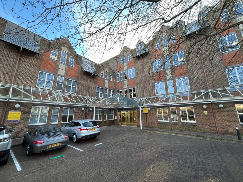 4 Victoria St, St. Albans à louer - Photo du bâtiment - Image 2 de 7