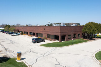 More details for 6100 W Executive Dr, Thiensville, WI - Flex for Lease