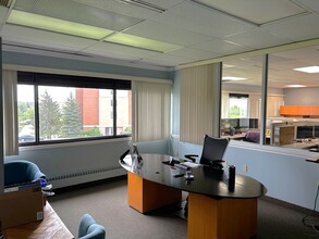 6001 Cochran Rd, Solon, OH à louer Photo intérieure- Image 2 de 6