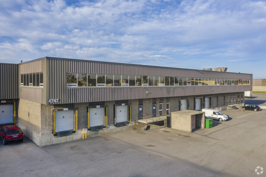 4747 54th Ave SE, Calgary, AB for lease - Primary Photo - Image 1 of 3