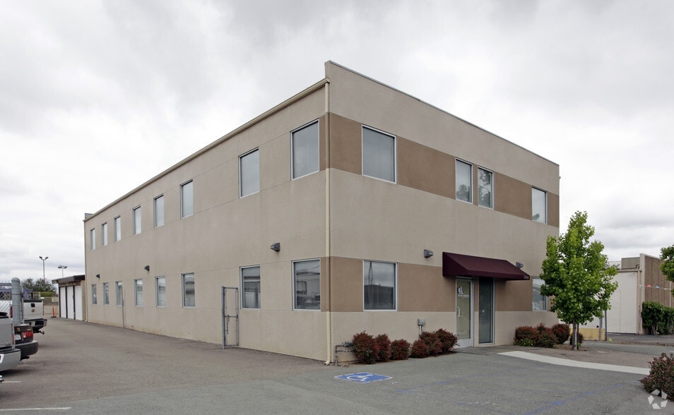 7986 Dagget St, San Diego, CA for lease - Primary Photo - Image 1 of 2