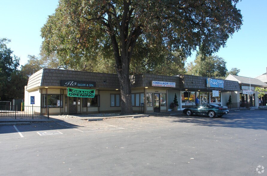 2600 Fair Oaks Blvd, Sacramento, CA for lease - Primary Photo - Image 2 of 4