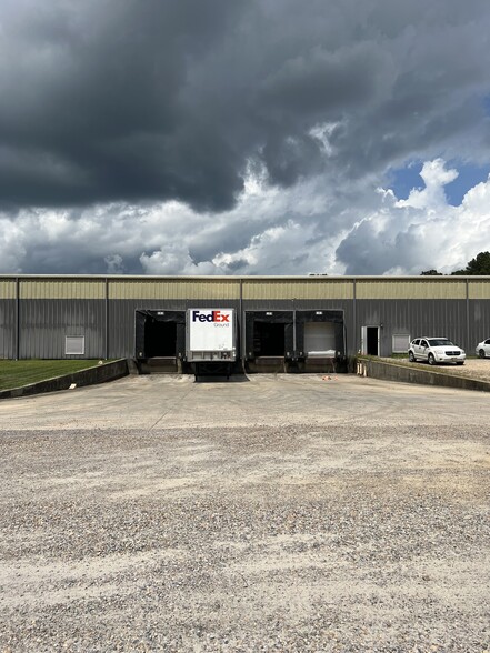 197 Tradewinds, Columbus, MS for sale - Building Photo - Image 2 of 7