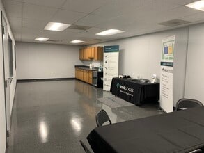 1530 Bobali Dr, Harrisburg, PA for lease Building Photo- Image 1 of 5