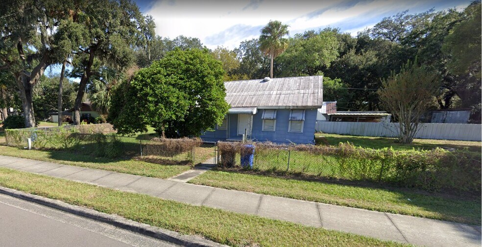 1828 Providence Rd, Brandon, FL à vendre - Photo du bâtiment - Image 3 de 11