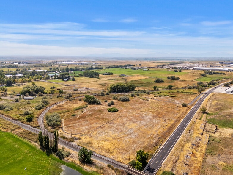 975 900 w, Brigham City, UT for sale - Primary Photo - Image 1 of 16