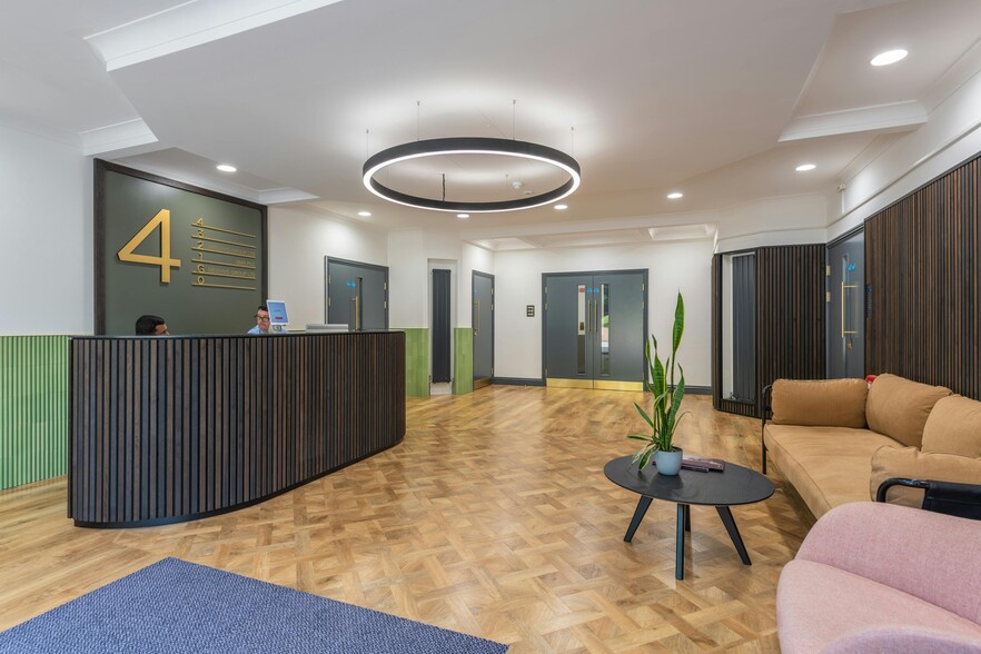 Greenways Business Park, Chippenham à louer - Hall d’entrée - Image 2 de 7