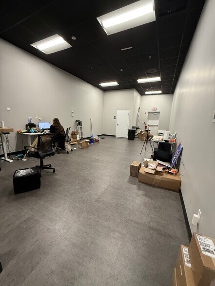 5135 20th St, Vero Beach, FL à louer - Photo du bâtiment - Image 3 de 3