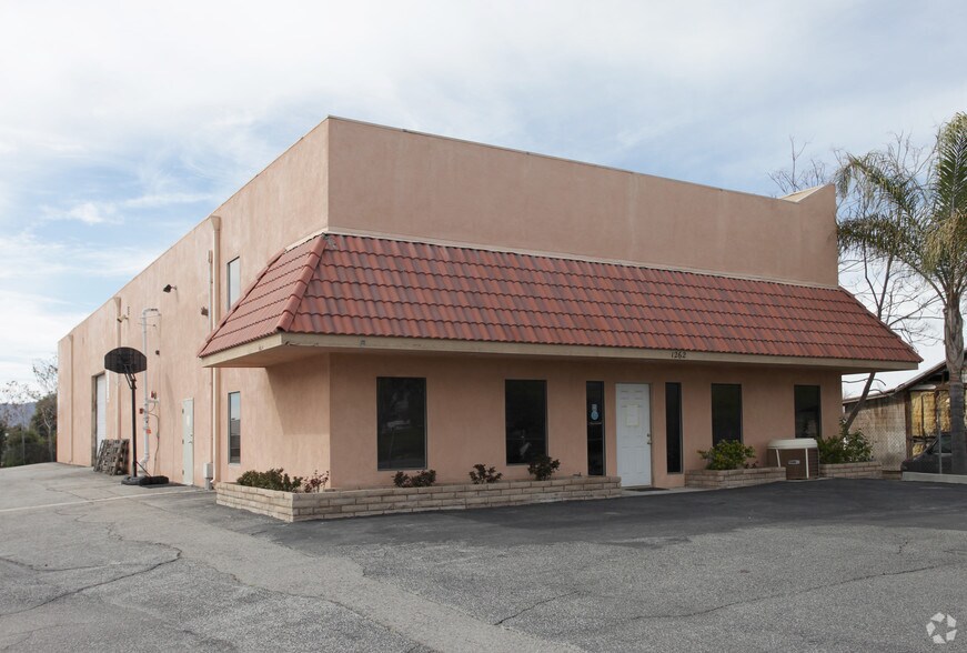 1262 S Santa Fe Ave, San Jacinto, CA à vendre - Photo principale - Image 1 de 27