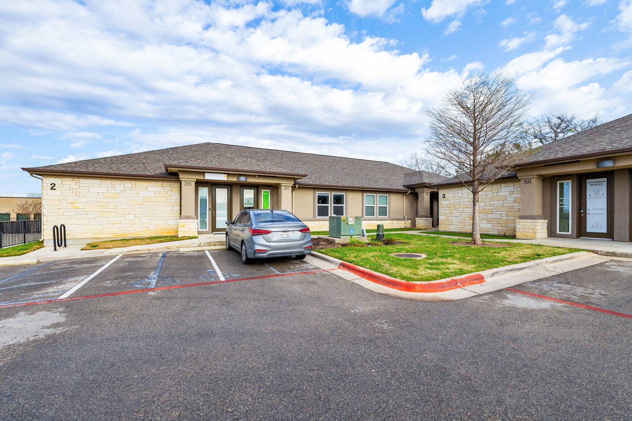 1508 Dessau Ridge Ln, Austin, TX à vendre Photo du bâtiment- Image 1 de 16