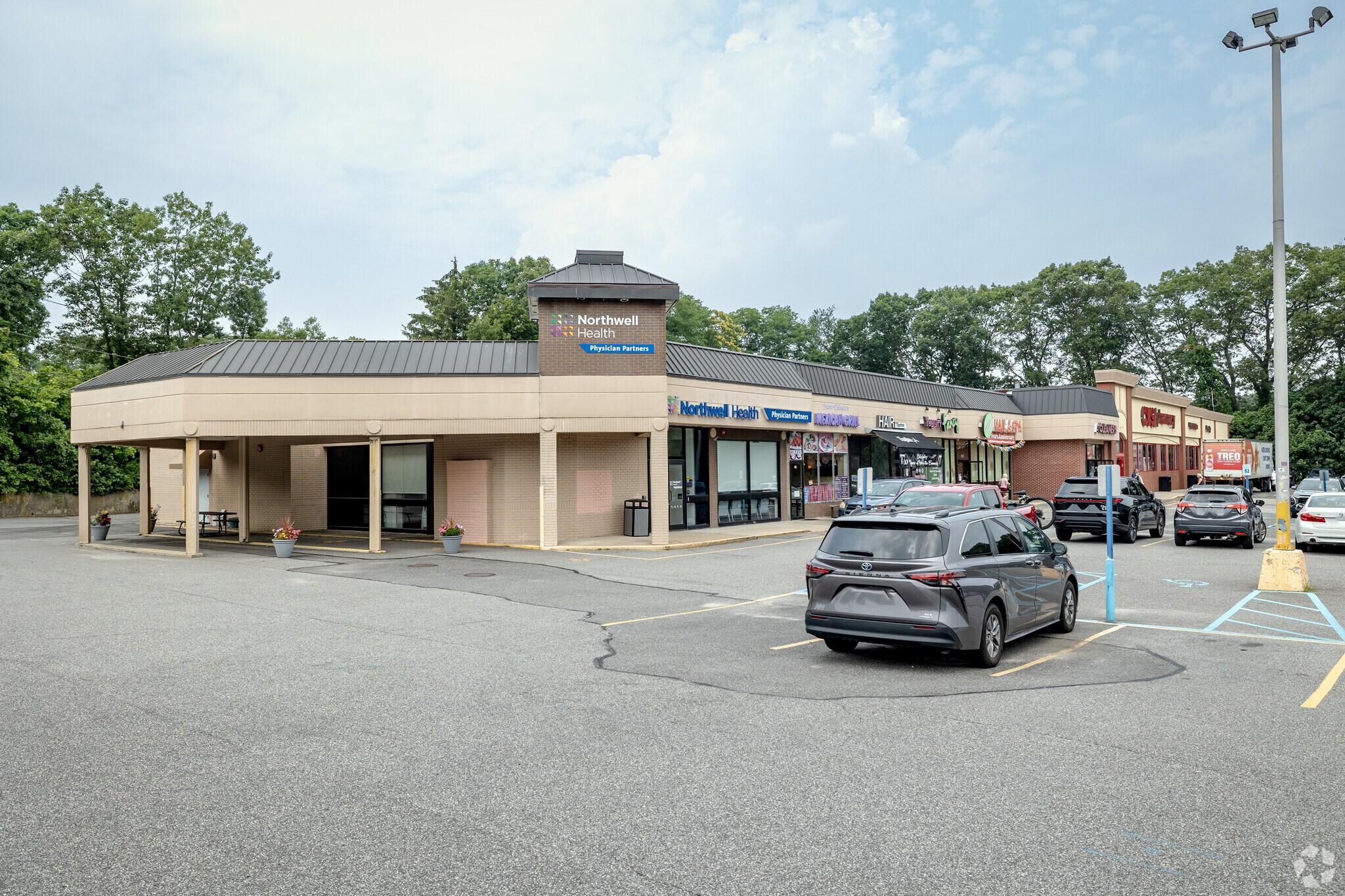 721-755 Fort Salonga Rd, Northport, NY for sale Primary Photo- Image 1 of 1