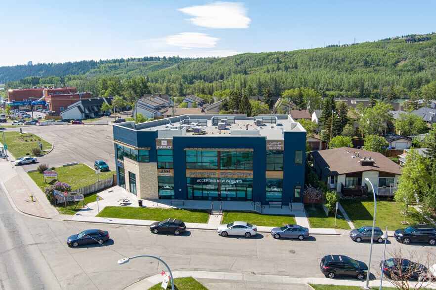 4525 Monterey Ave NW, Calgary, AB à vendre - Aérien - Image 3 de 4