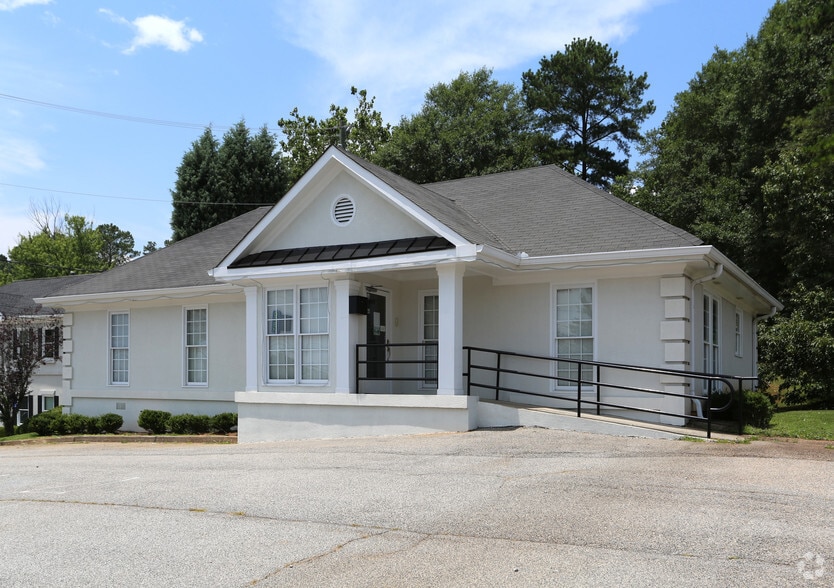 3824 Austell Rd SW, Marietta, GA à louer - Photo du bâtiment - Image 1 de 7