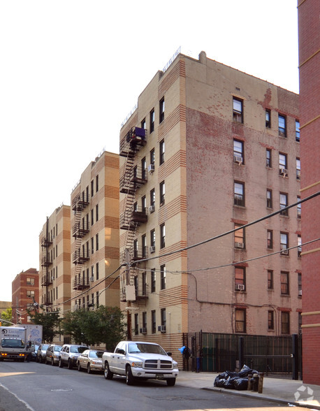 1405 College Ave, Bronx, NY for lease - Building Photo - Image 2 of 2