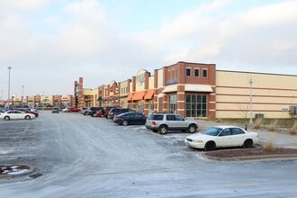 4601 1st Ave SE, Cedar Rapids, IA à louer Photo du bâtiment- Image 2 de 4